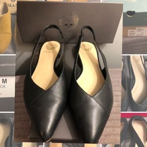 Vince Camuto size 10 Flats